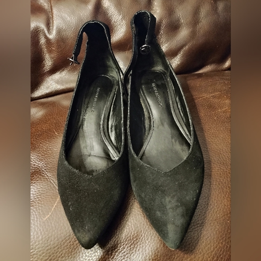 Banana Republic Flats with Ankle Straps in Black Suede